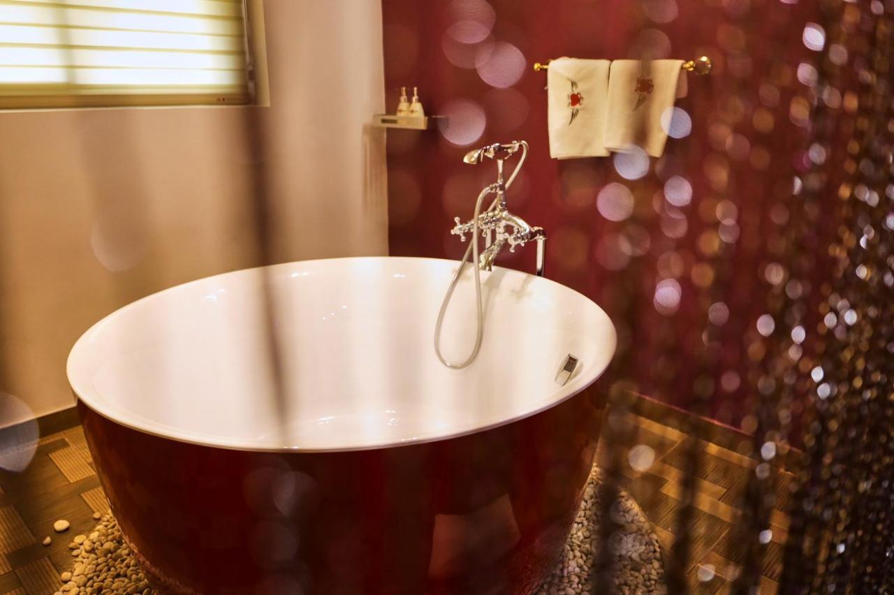 Eros Hotel - Love Hotel Хошимін Екстер'єр фото